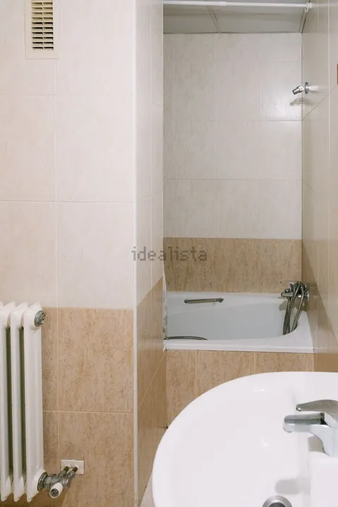 Room for rent, Zaragoza