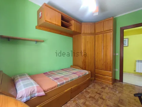 Room for rent, Salamanca (3/27)