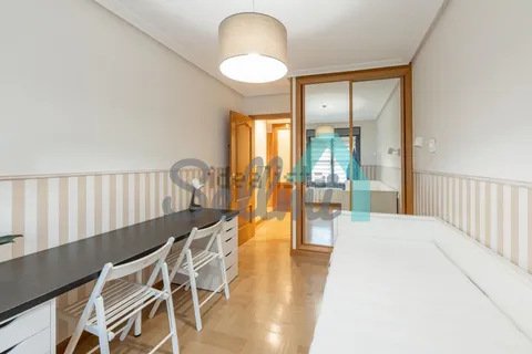 Pis de 86 m² a Oviedo