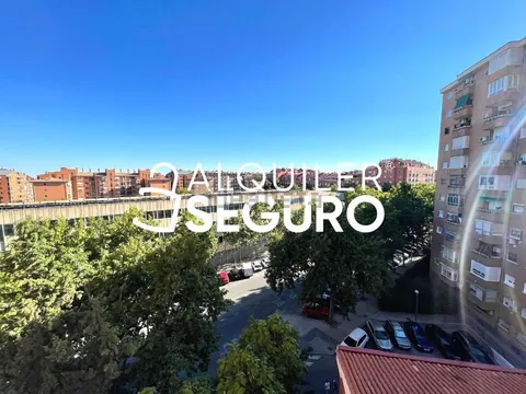 Wohnung 88 m² in Madrid