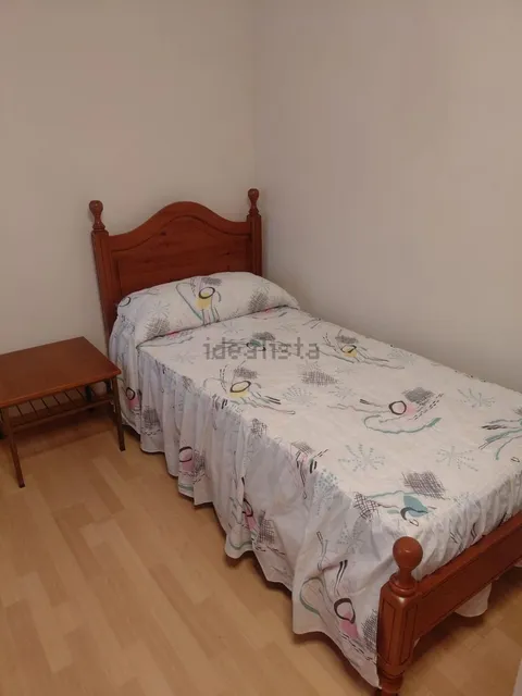 Apartamento 99 m² em Granada