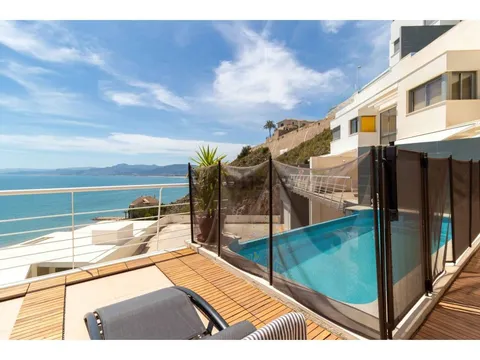 Casa de 236 m² a Cullera