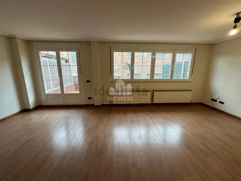 Casa 222 m² a Villares de la Reina