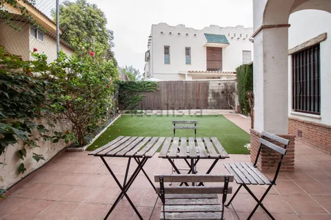 Casa de 137 m² a Palomares del Río