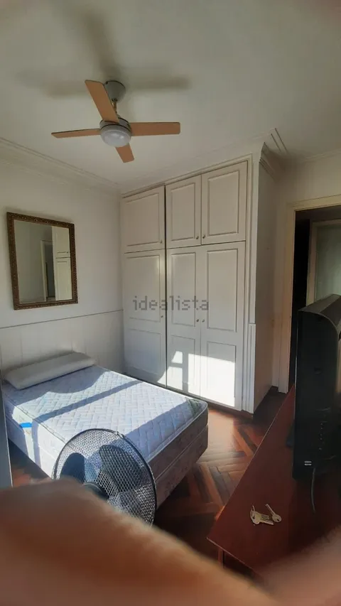 Room for rent, Barcelona (3/15)