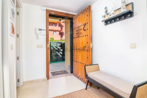 Casa de 250 m² en Estepona