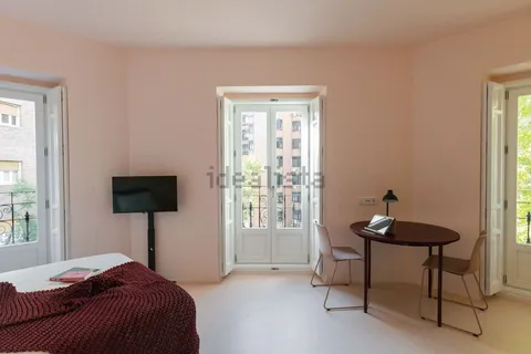 Habitació de lloguer, Madrid (2/12)