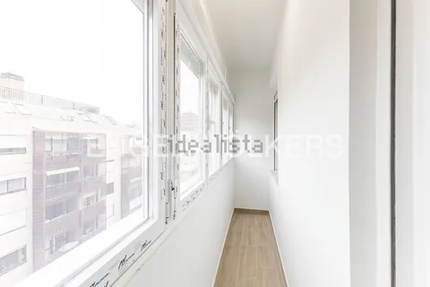 Wohnung 98 m² in Madrid