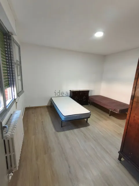 Pis de 100 m² a Logronyo