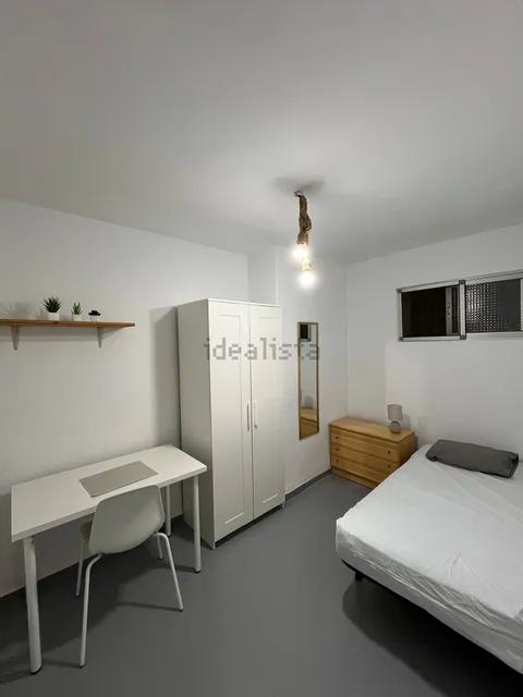 Habitació de lloguer, Pantoja