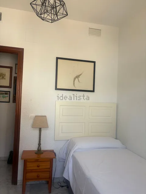 Room for rent, Seville