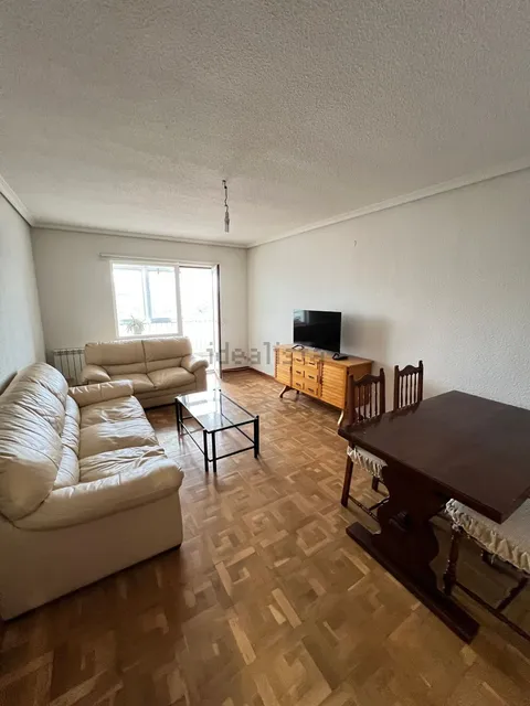 Pis de 110 m² a Àvila