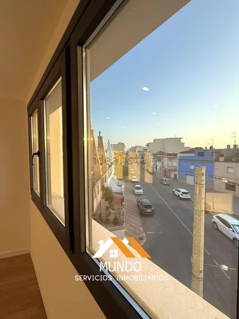 Wohnung 93 m² in Alberic