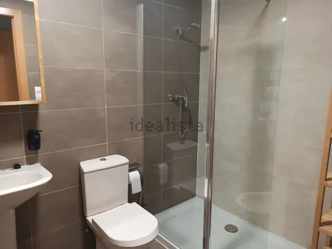 Flat 85 m² in Cadrete