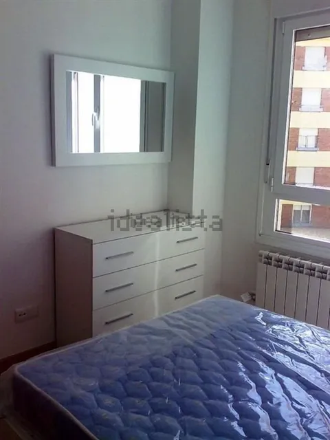 Pis de 45 m² a Lleó (3/10)