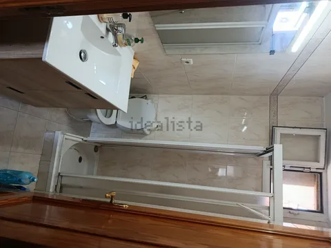 Кімната в оренду, Madrid