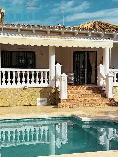 House 242 m² in el Campello (2/14)