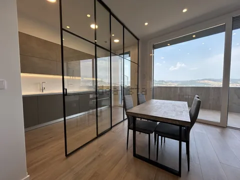Pis de 103 m² a Pamplona