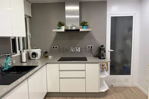 Квартира 100 м² в Los Montesinos