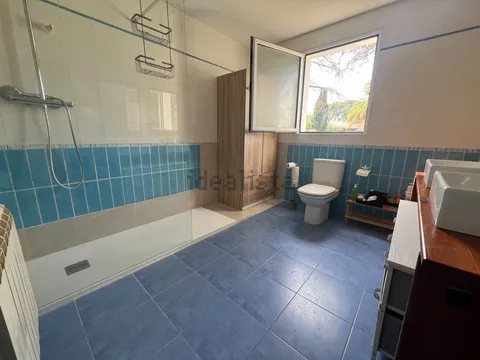 Casa 303 m² a Paterna