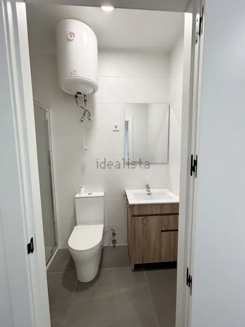Quarto para alugar, Monzón (3/4)