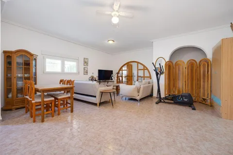 Casa de 360 m² a Torrevella