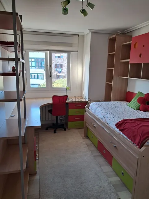 Квартира 110 м² в Эль-Астильеро
