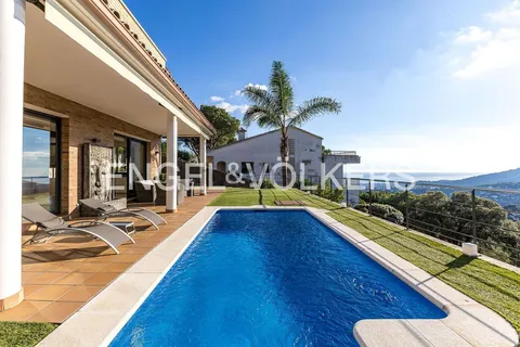 Casa de 241 m² a Cabrils (3/70)
