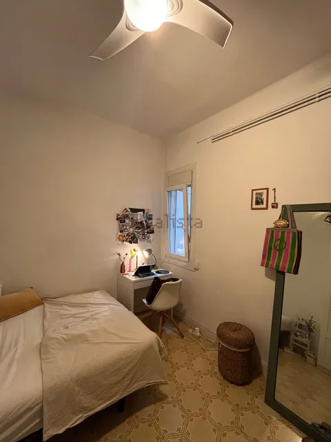 Room for rent, Barcelona