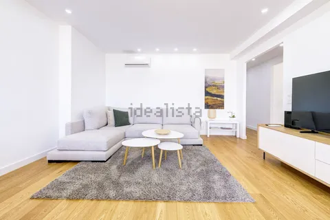 Flat 110 m² in Madrid (2/22)