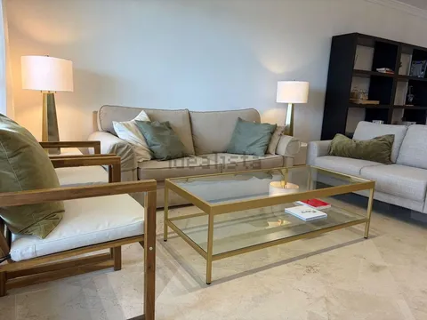 Pis de 192 m² a Estepona