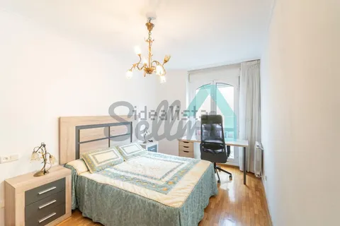 Pis de 75 m² a Oviedo