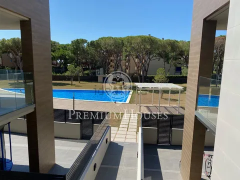 Apartamento 214 m² em Gavà (2/32)