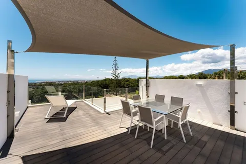 Haus 350 m² in Marbella