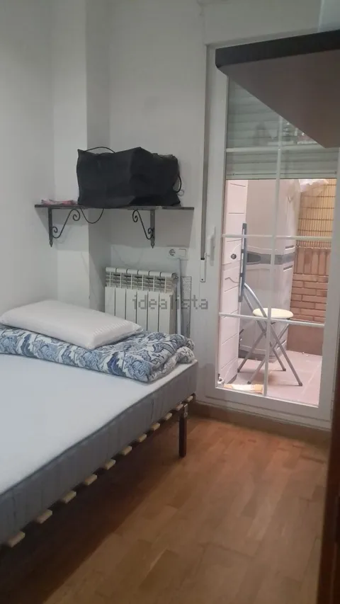 Habitació de lloguer, Saragossa (2/3)
