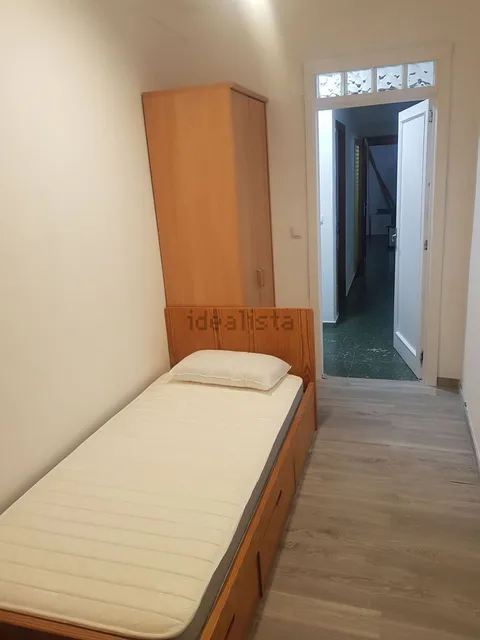 Кімната в оренду, Пальма