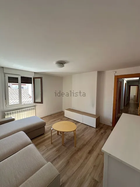 Piso de 80 m² en Pamplona