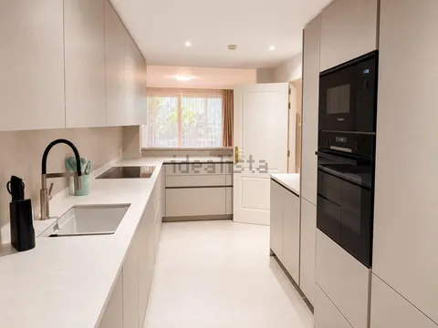 Piso de 230 m² en Marbella