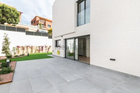 Casa 344 m² a Tiana