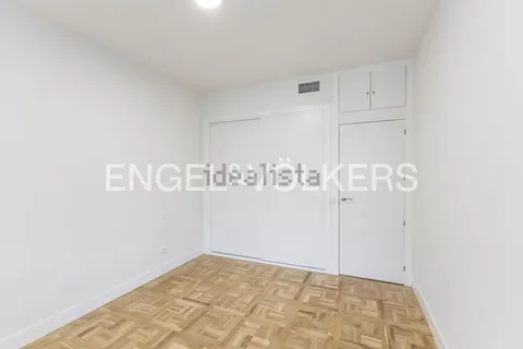 Wohnung 98 m² in Madrid