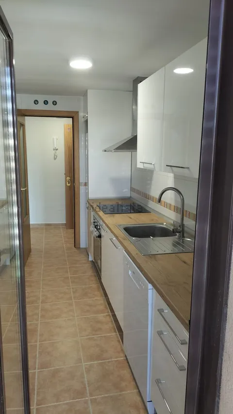 Flat 140 m² in Cabezamesada