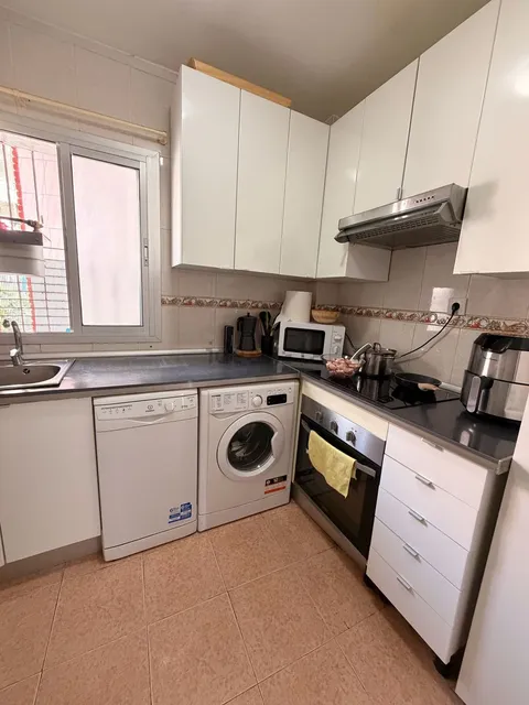 Room for rent, Madrid (4/7)