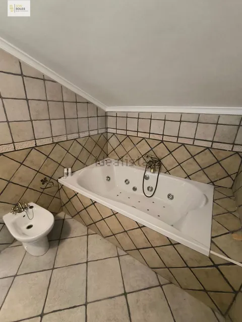 Casa de 140 m² a Hazas de Cesto