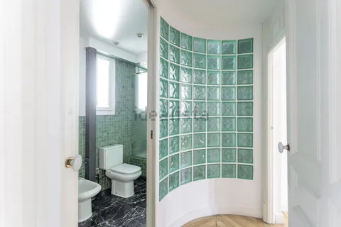Wohnung 140 m² in Madrid