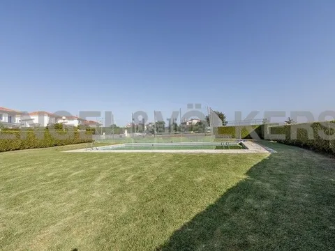 House 300 m² in Baiona