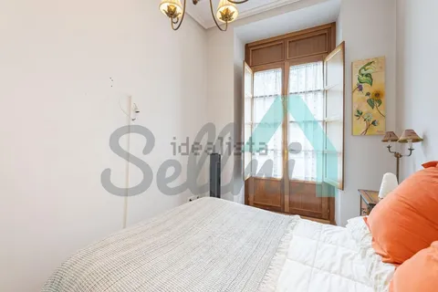 Flat 82 m² in Oviedo