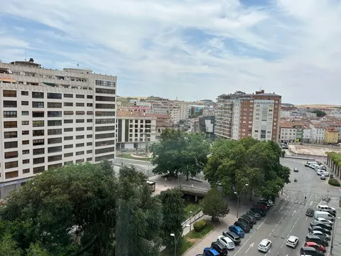 Flat 140 m² in Burgos