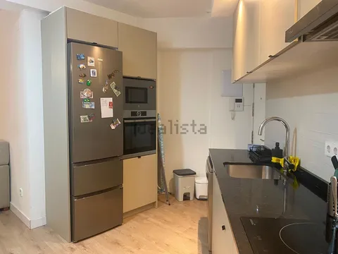 Habitació de lloguer, Madrid (2/12)