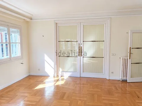 Wohnung 185 m² in Madrid