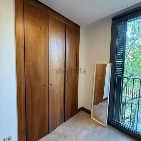 Habitació de lloguer, Madrid (3/21)